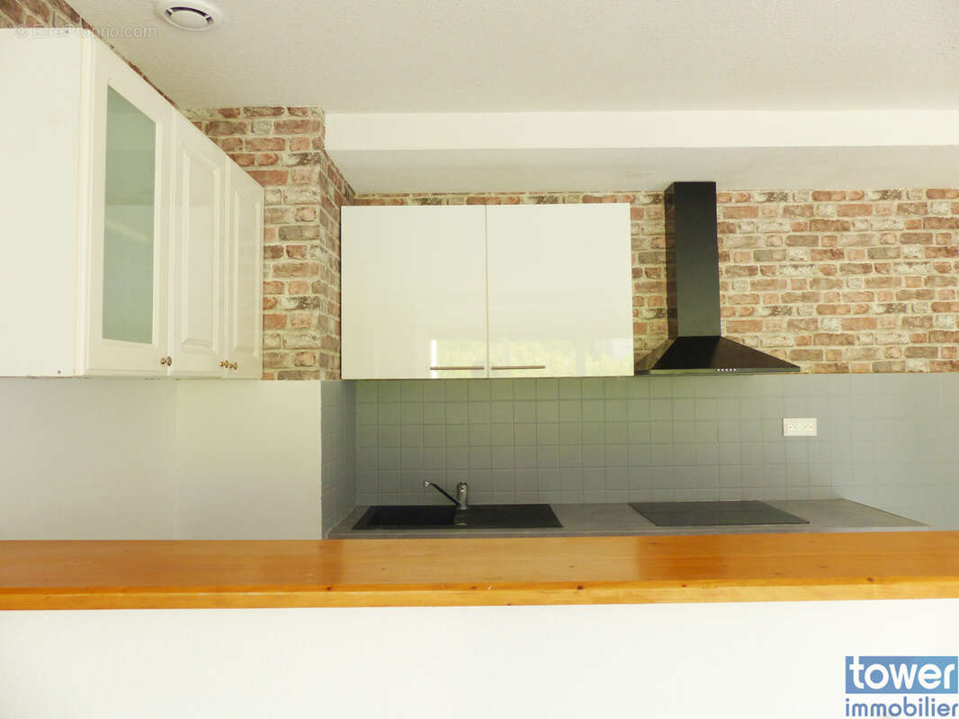 Appartement à LAMALOU-LES-BAINS