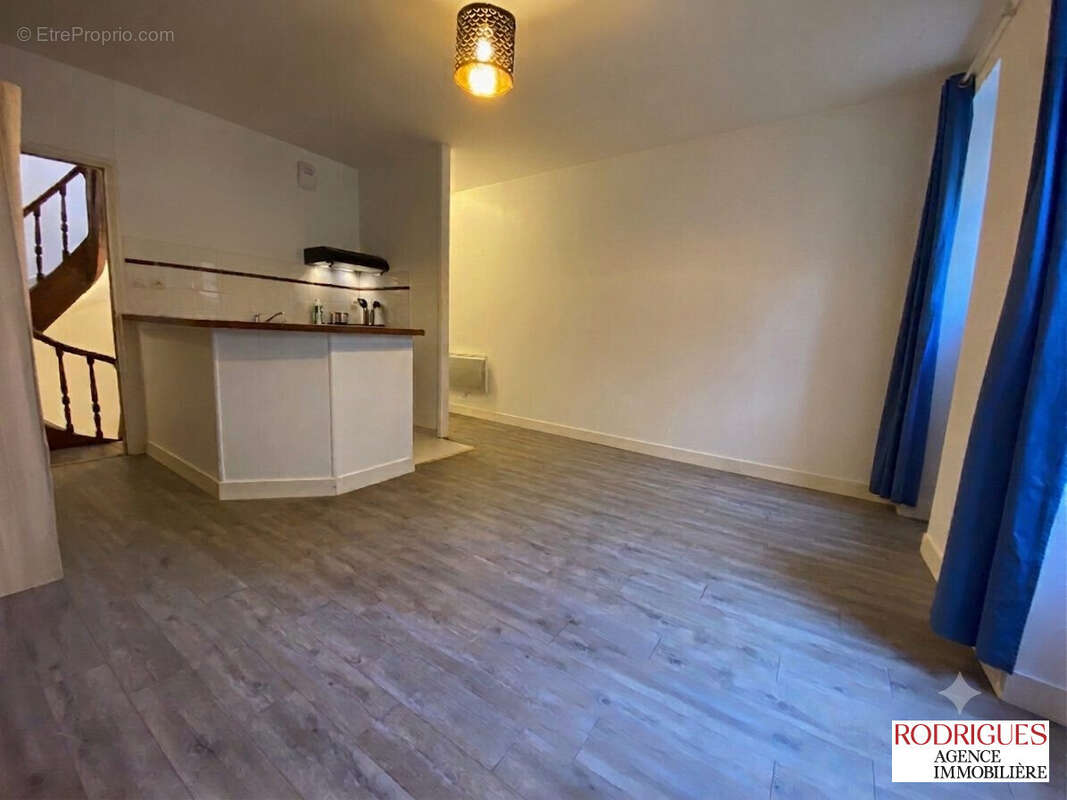 Appartement 23 m² à Poitiers  - photo 2
