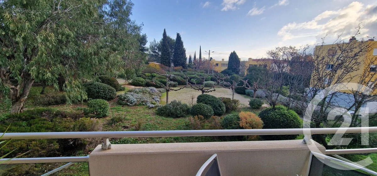 Appartement à HYERES