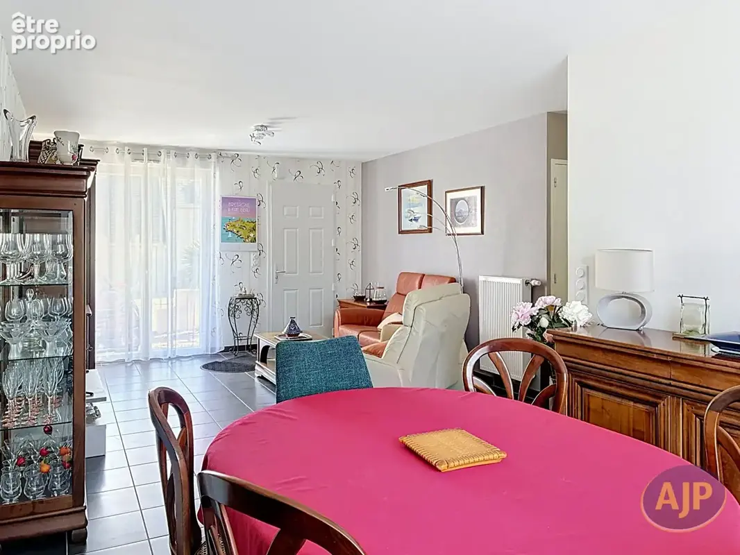 Maison plain-pied 3 chambres BERRIC - photo 5