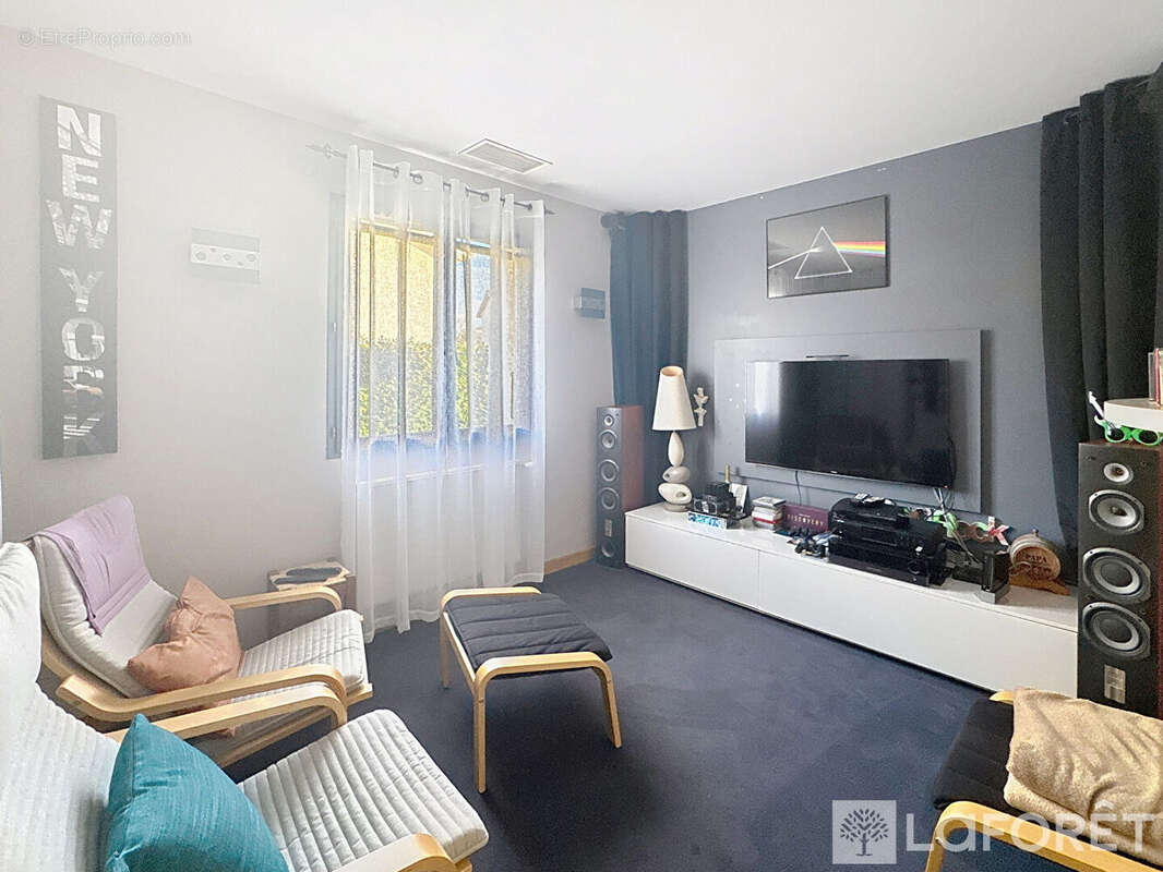 Maison à L&#039;ISLE-D&#039;ABEAU