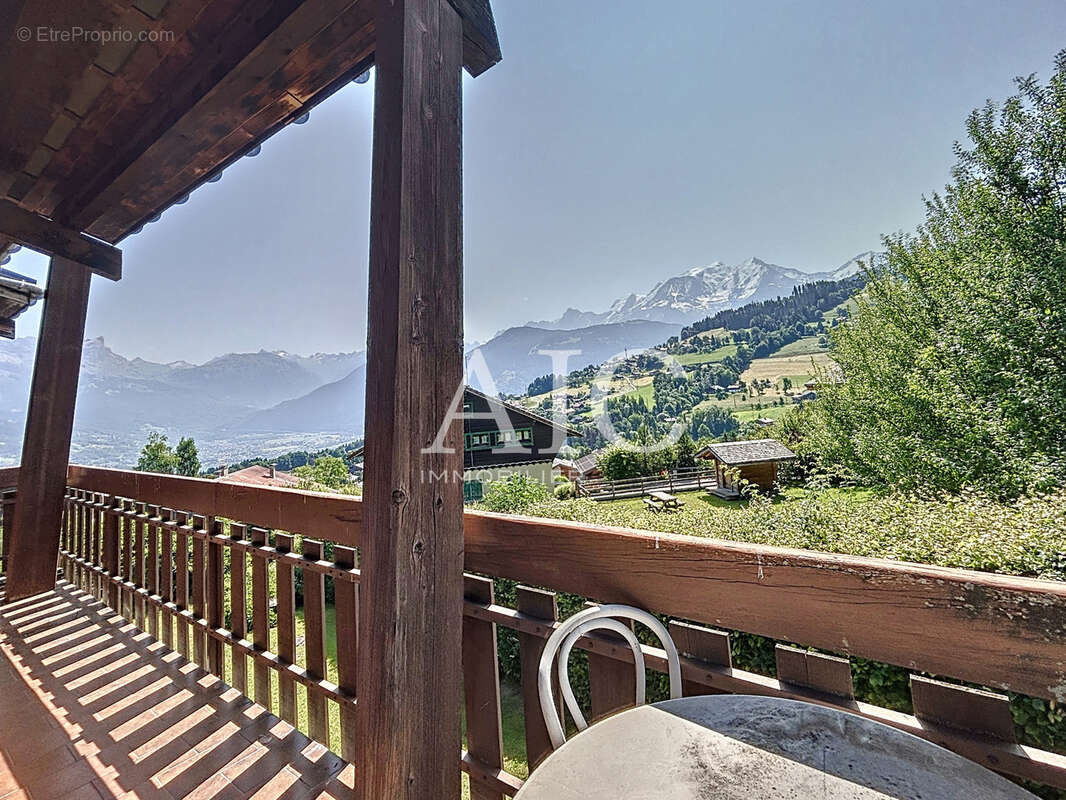 Appartement à COMBLOUX