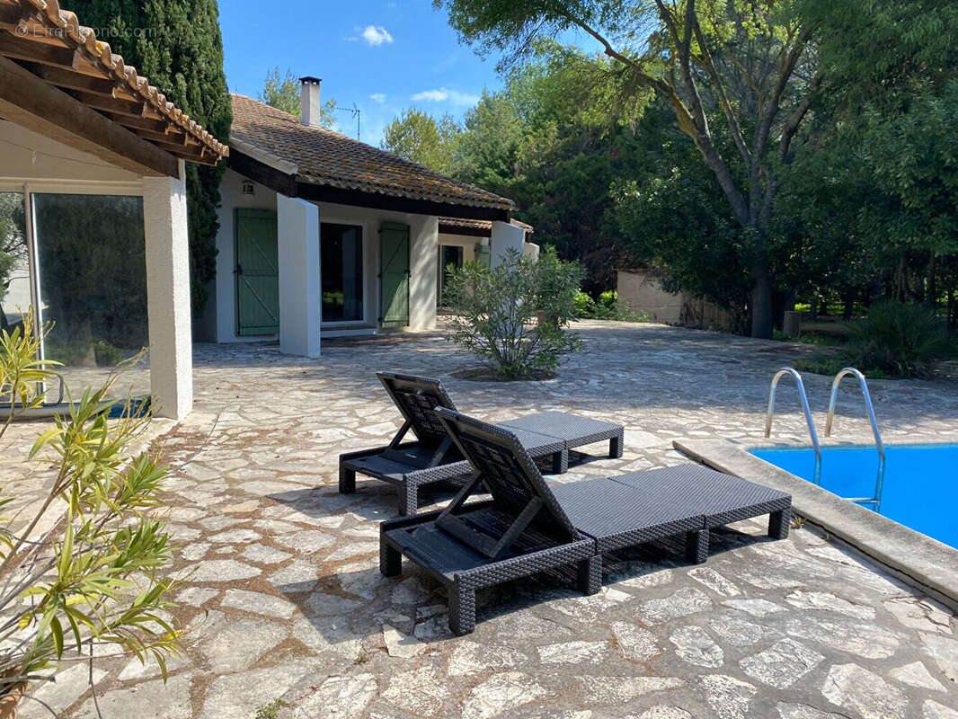 Maison à POUSSAN