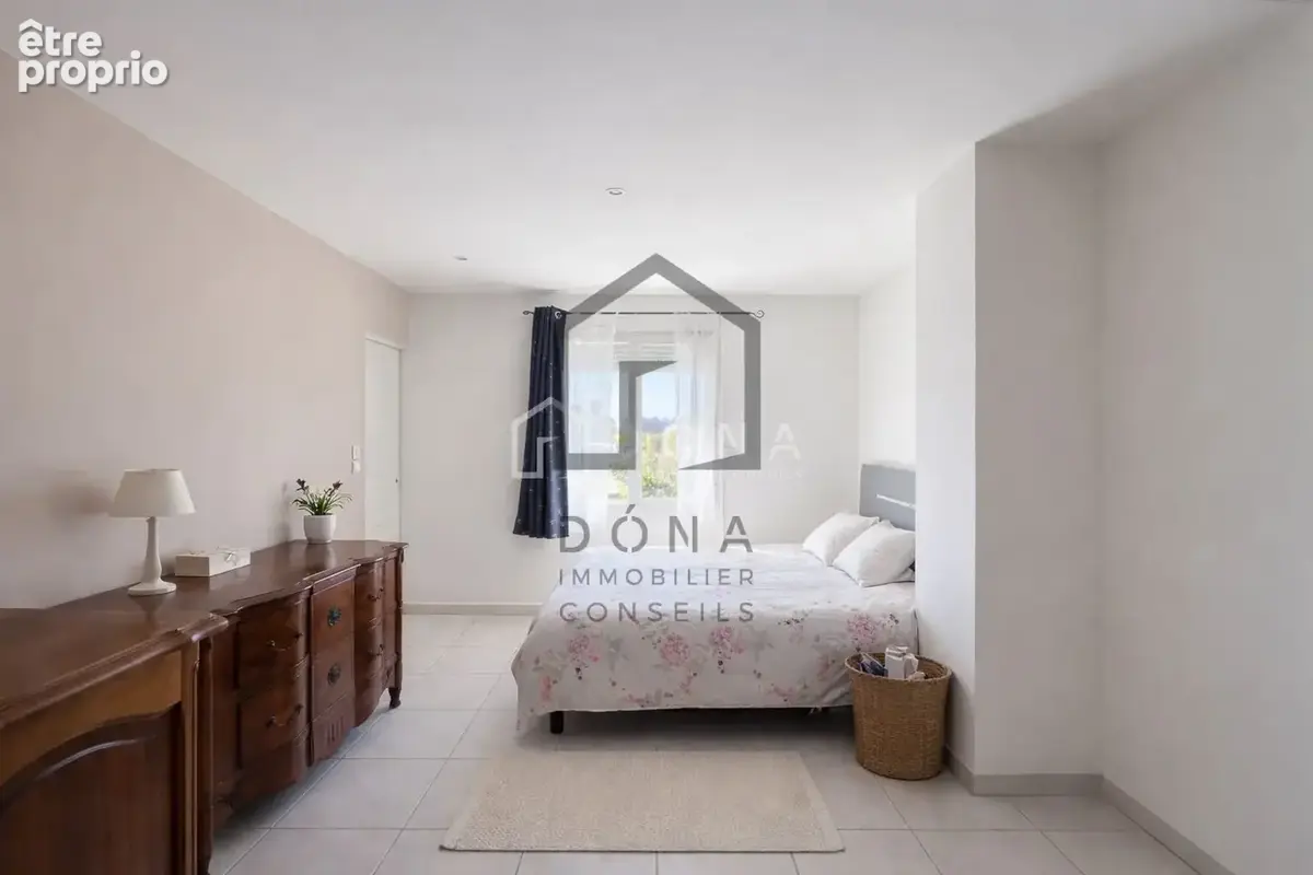 Maison 4 pièces 110 m² à vendre à Aigues-Mortes (30220) - photo 4