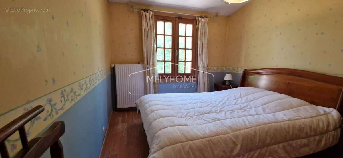 Maison à SAINT-ARNOULT-EN-YVELINES