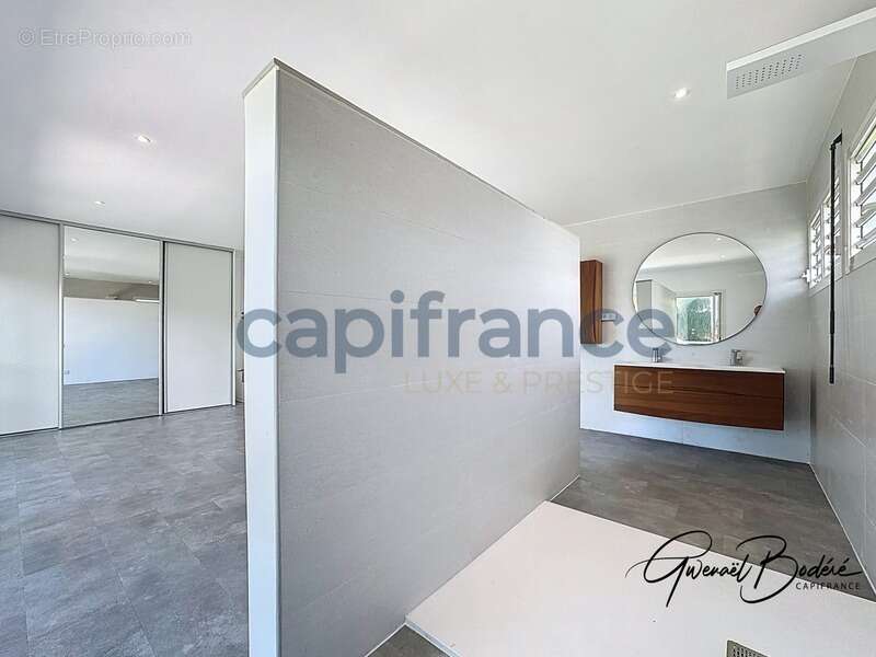 Villa Vue mer à vendre sur SAINTE ANNE (971) Guadeloupe - photo 12