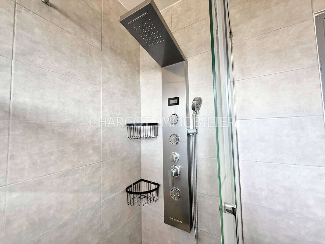 Appartement à LYON-5E