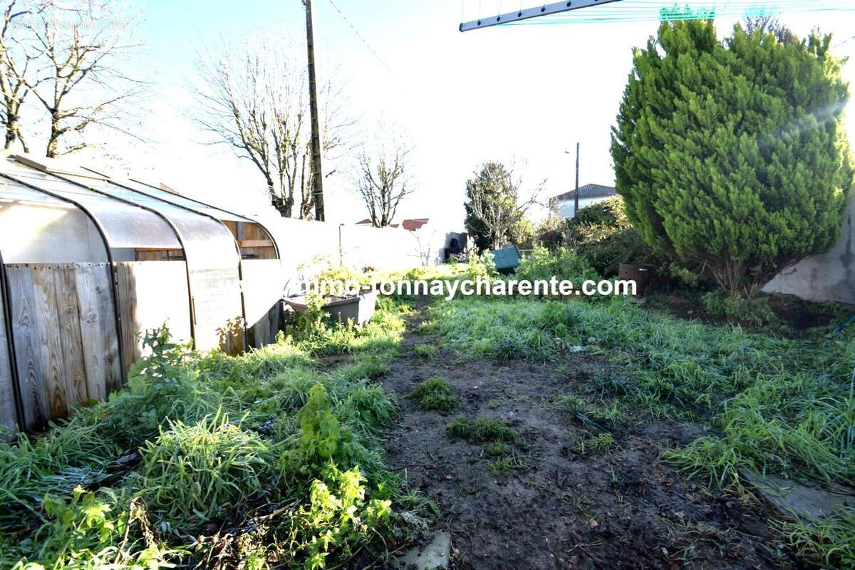 Maison à TONNAY-CHARENTE
