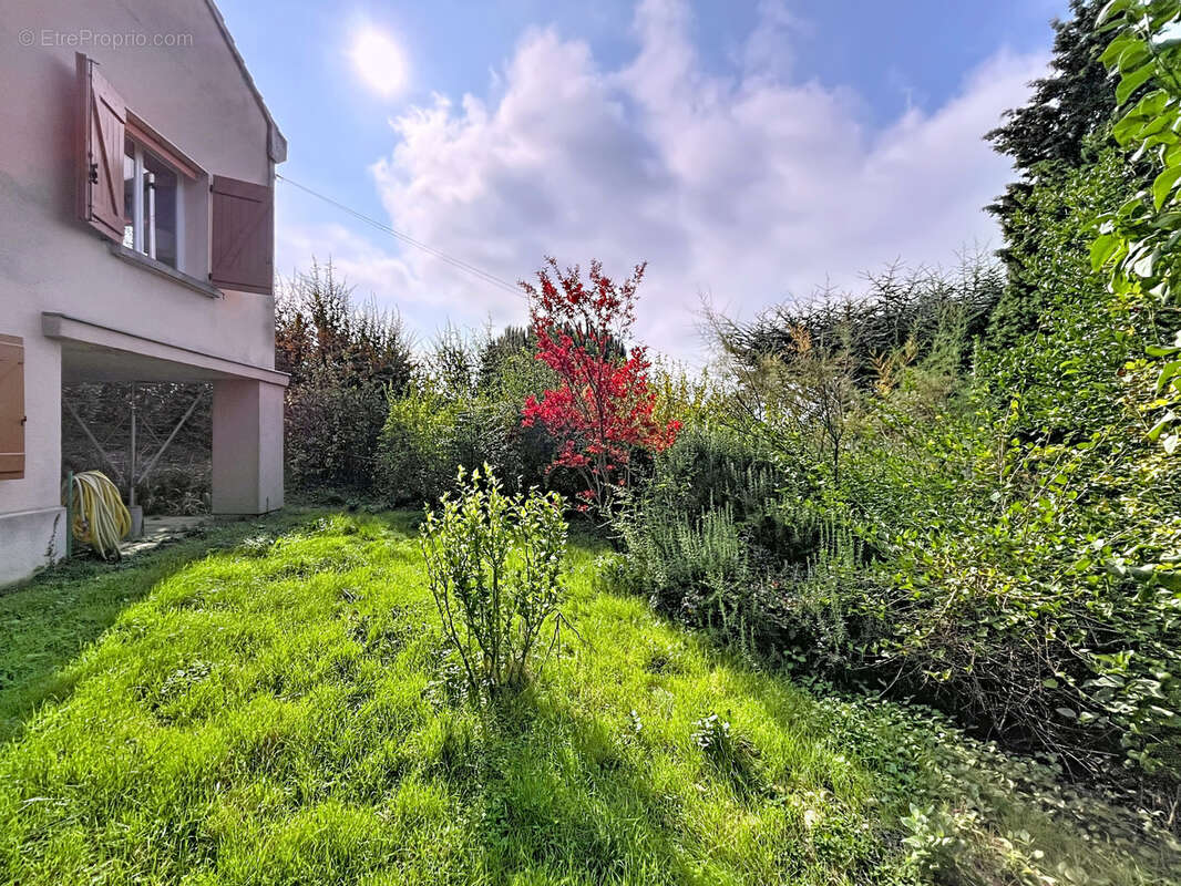 Maison à FRANCHEVILLE