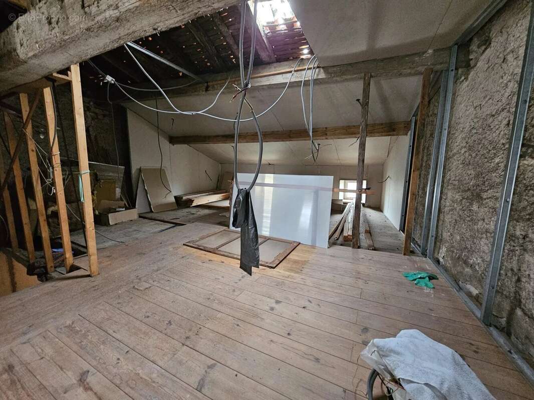 Maison à SAINT-CLAUD