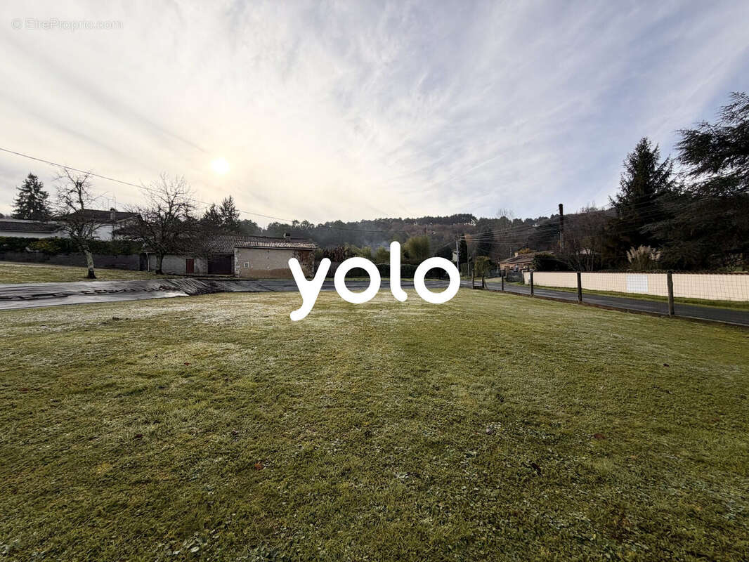 Terrain à RAZAC-SUR-L&#039;ISLE