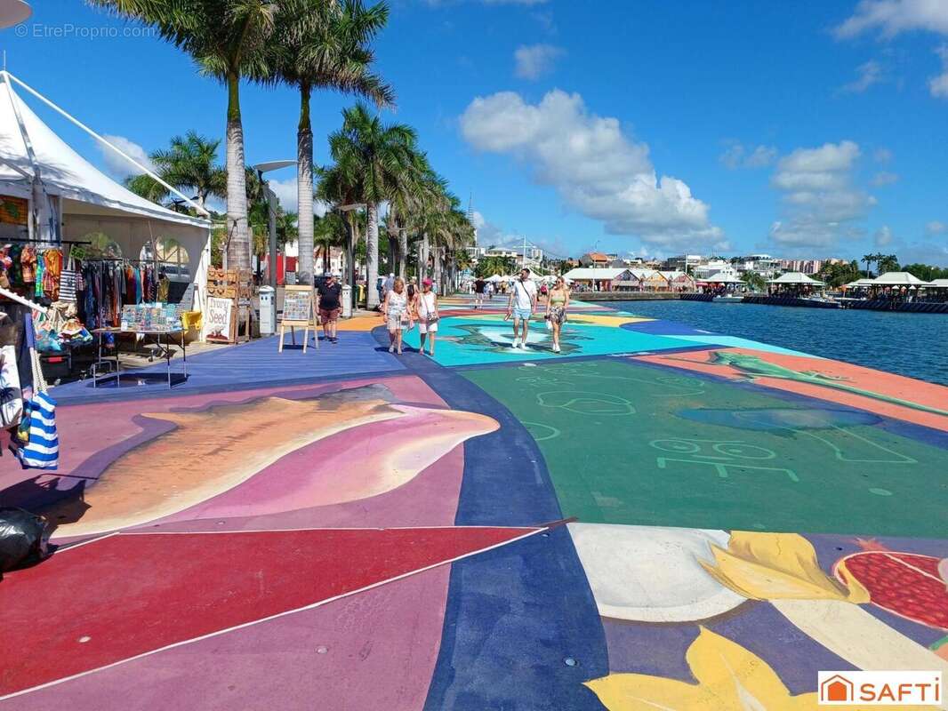 Photo 2 - Commerce à FORT-DE-FRANCE