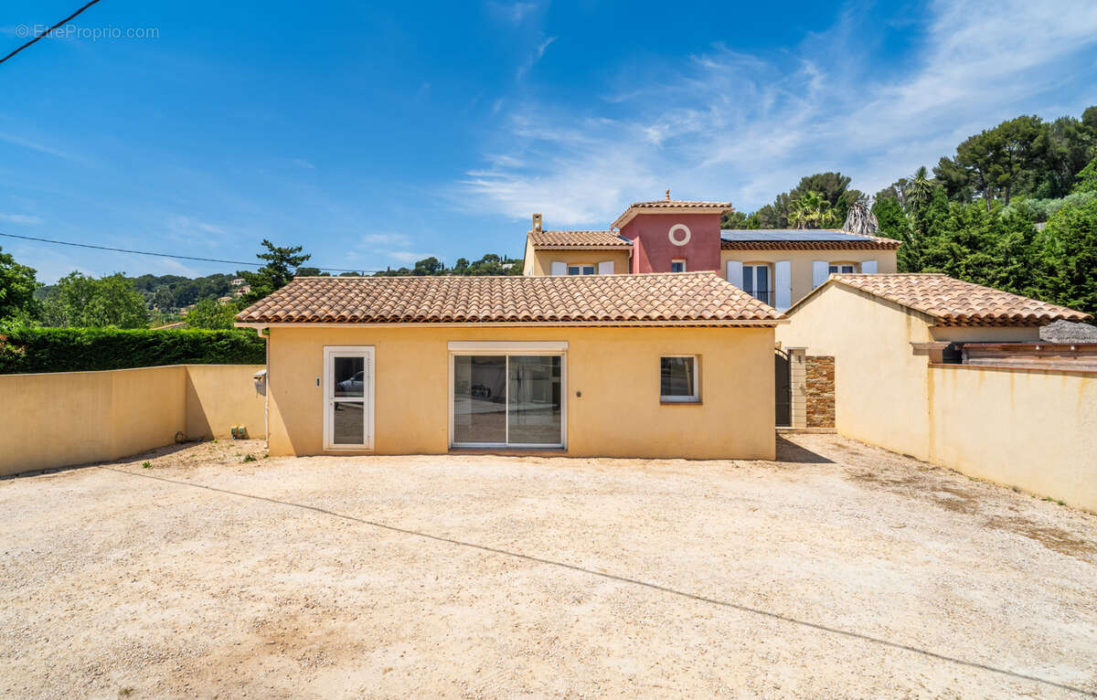 Maison à OLLIOULES