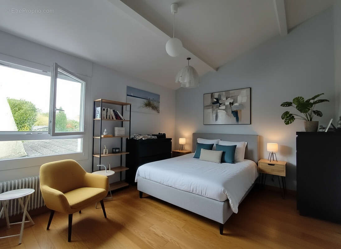 Maison à MONTMORENCY