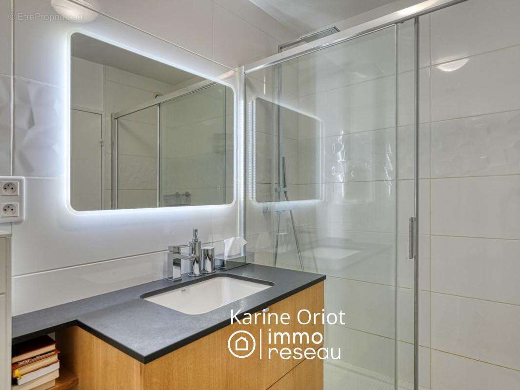Appartement à PARIS-19E