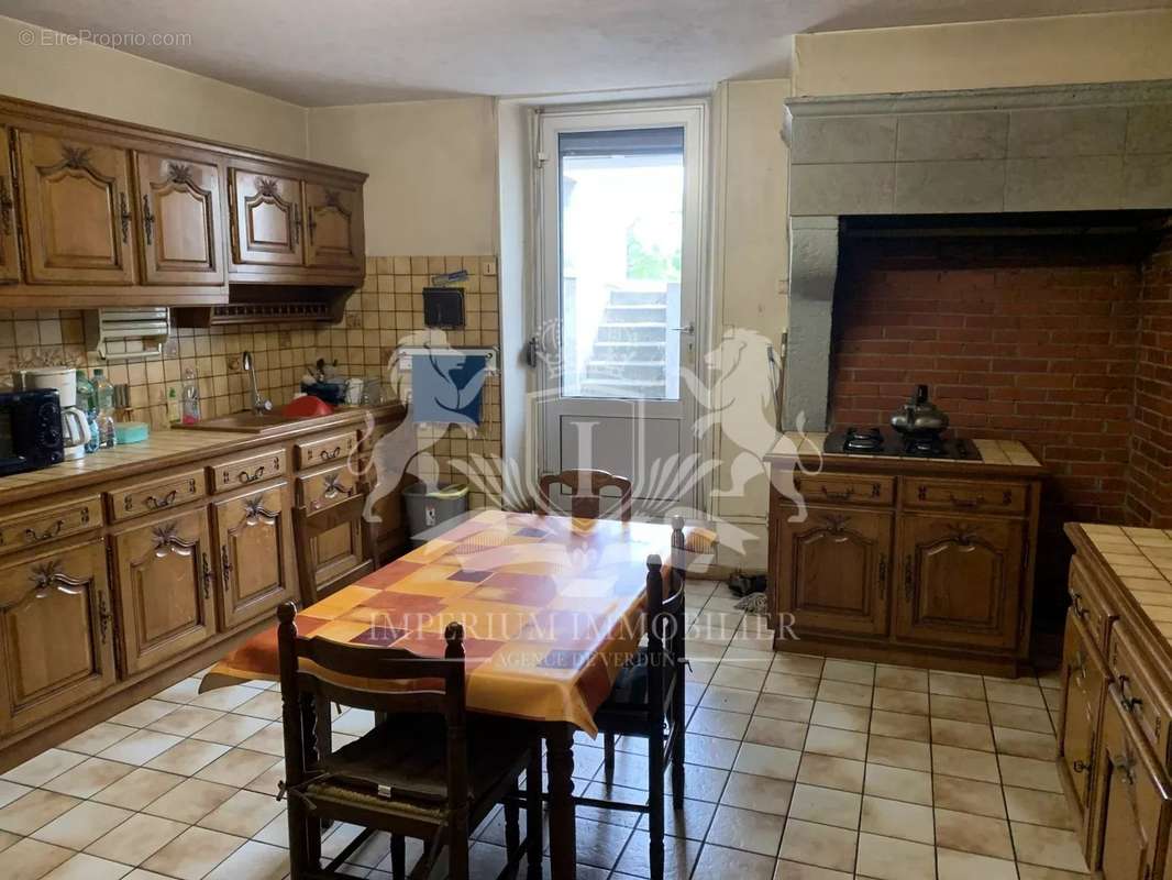 Maison à LINY-DEVANT-DUN