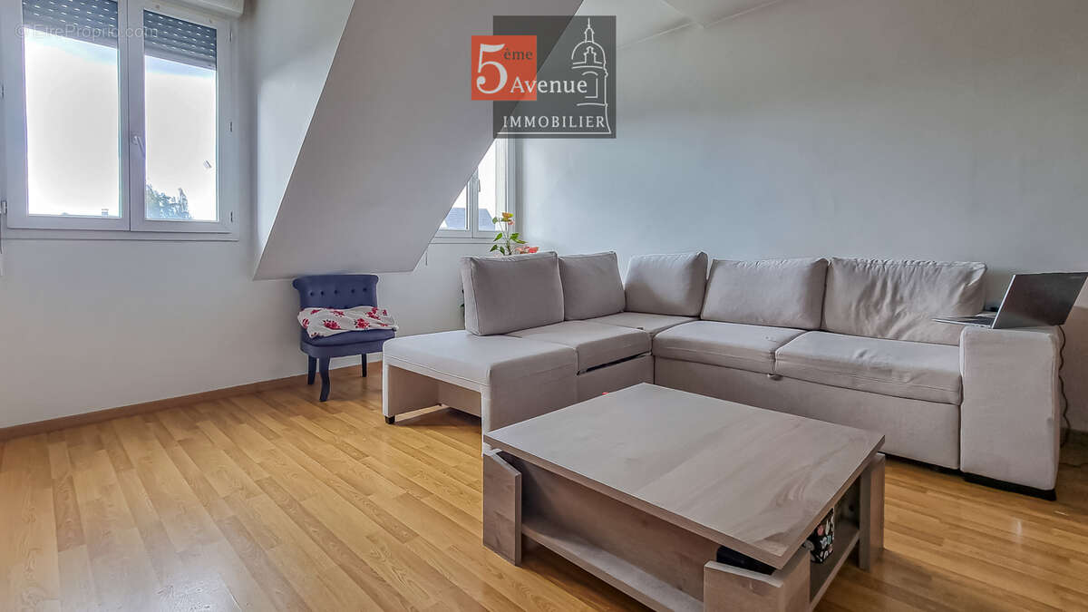 Appartement à LAMORLAYE
