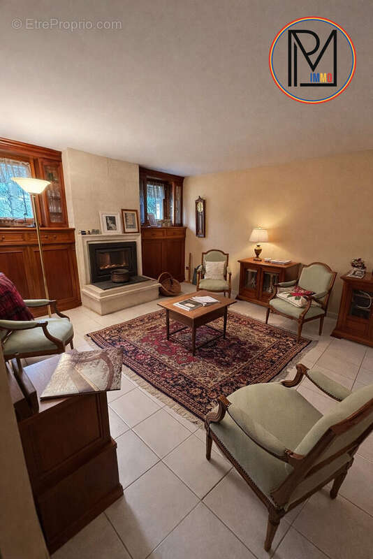 Maison à COMBAILLAUX