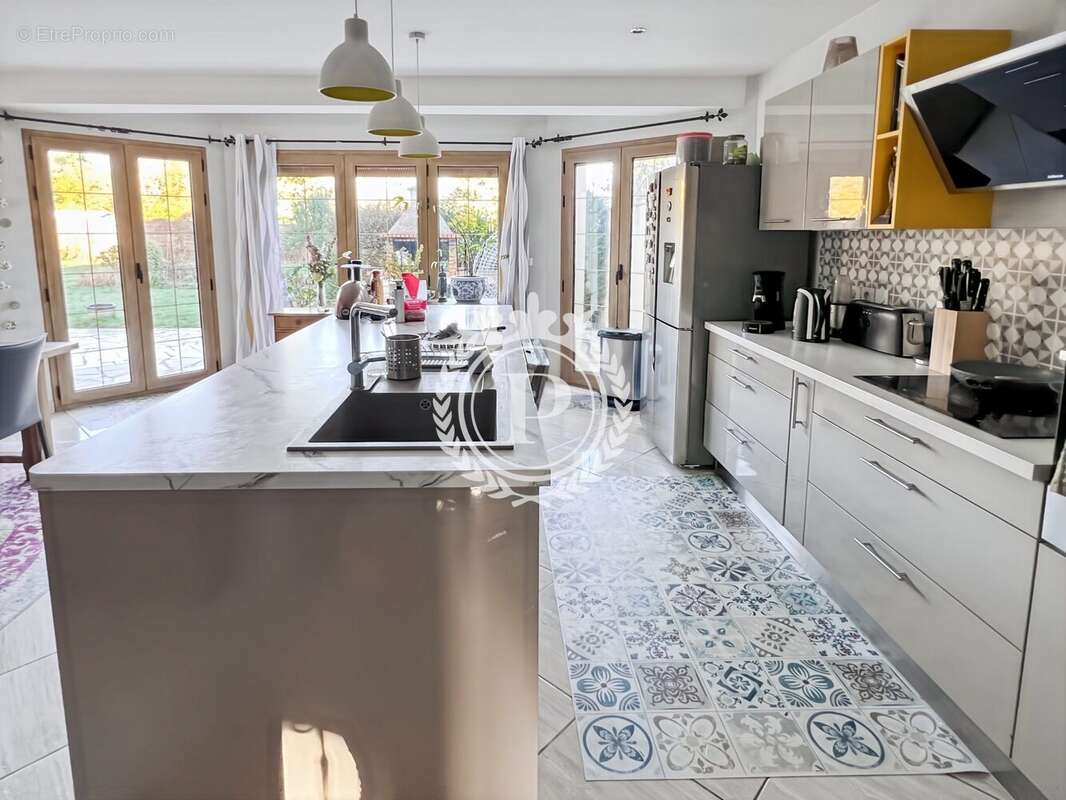 Maison à GARANCIERES