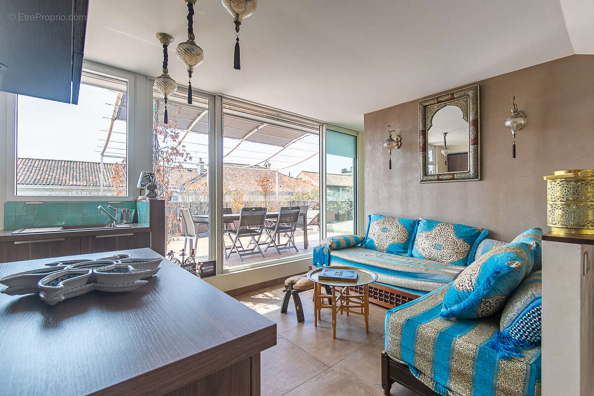 Appartement à MARSEILLE-6E