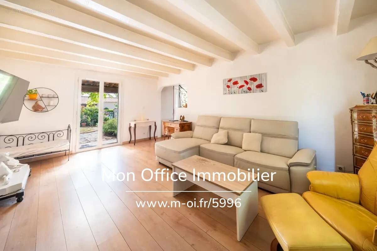 Maison à VENELLES