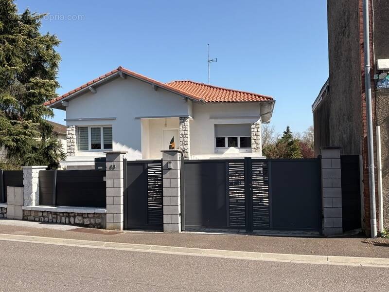 Maison à AIRE-SUR-L'ADOUR