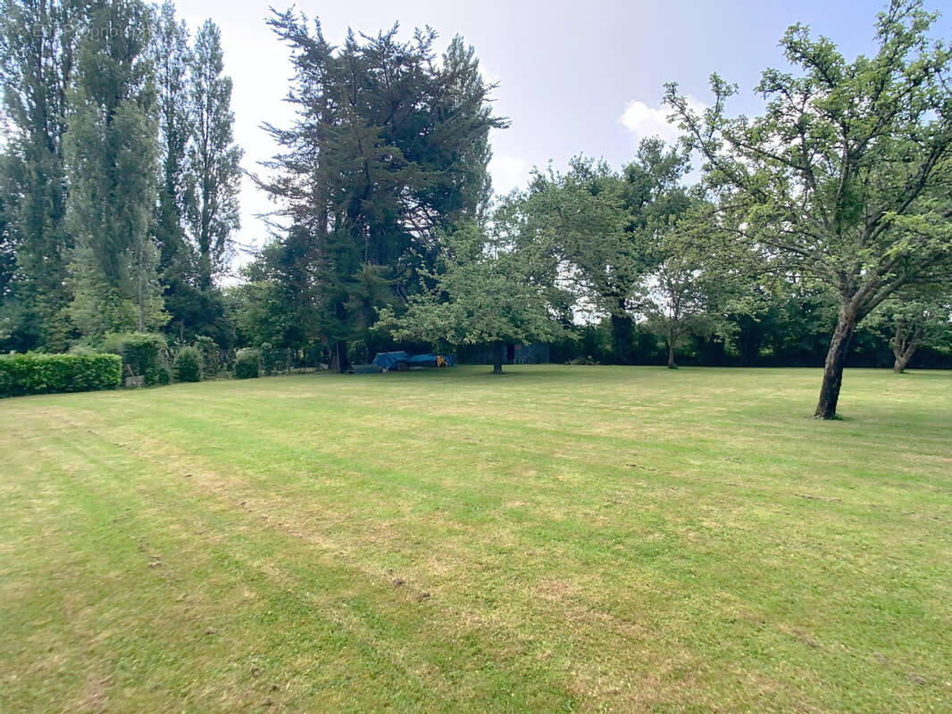 Maison à SAINT-SAUVEUR-LE-VICOMTE