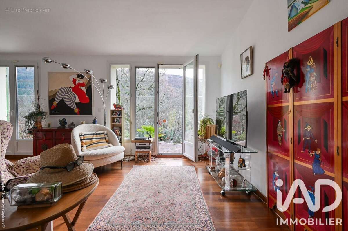 Photo 3 - Maison à PLAN-D'AUPS-SAINTE-BAUME