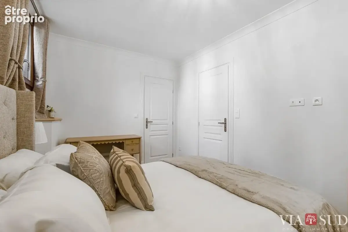 Maison avec piscine, jardin et garage  Saint-Geniès-de-Fontedit - photo 6