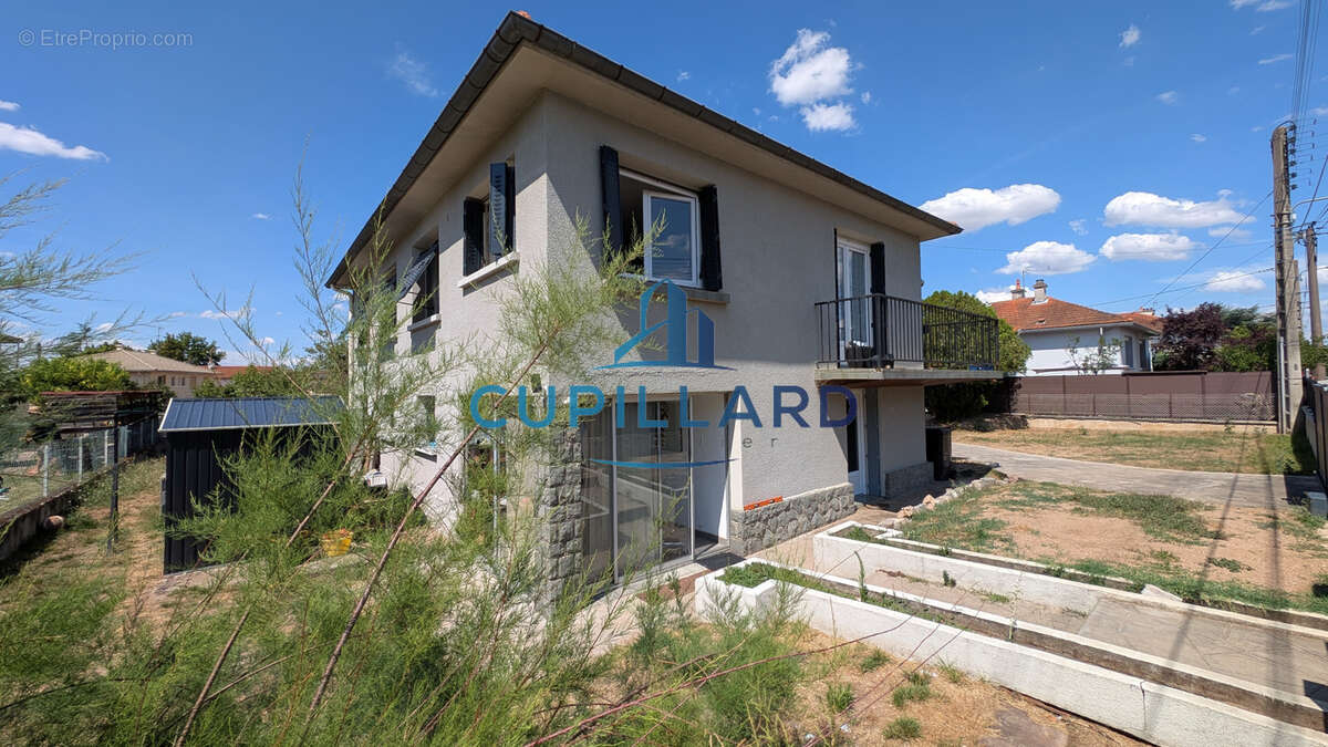 Mably, au calme maison familiale 4 chambres, piscine. - photo 16
