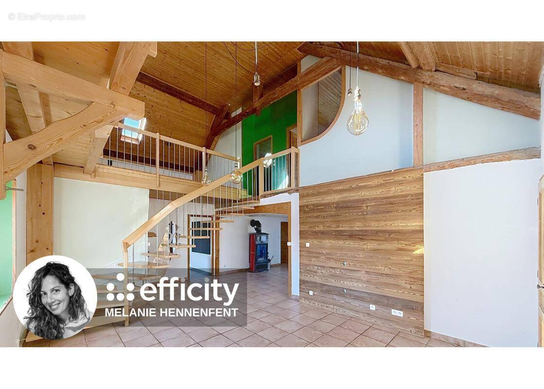 Appartement à AMANCY