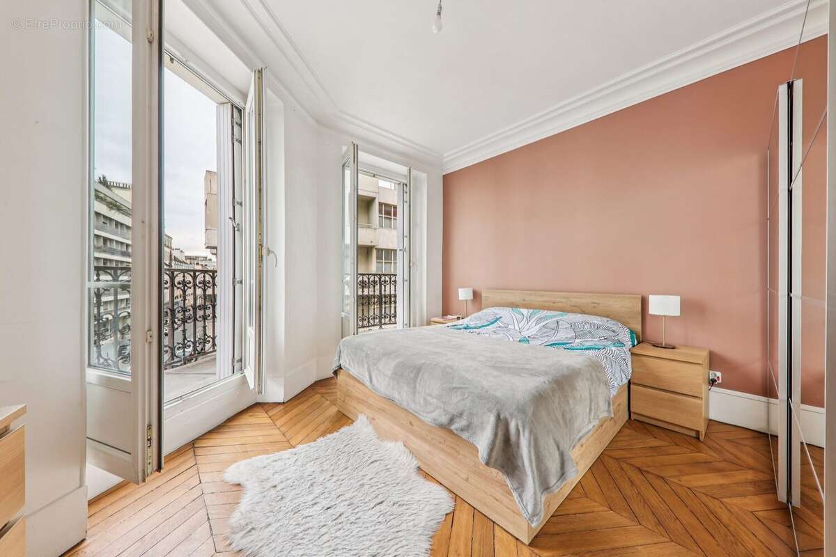 Appartement à PARIS-5E