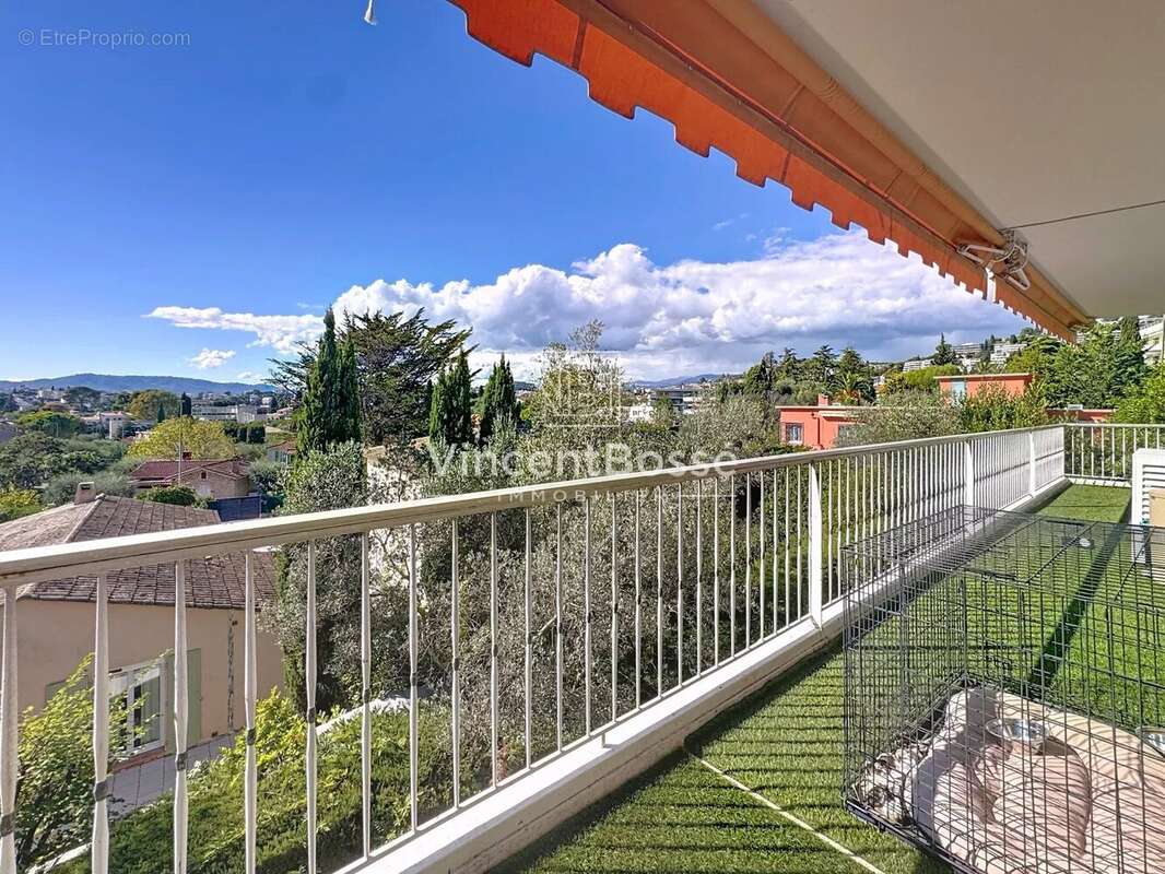 Appartement à LE CANNET