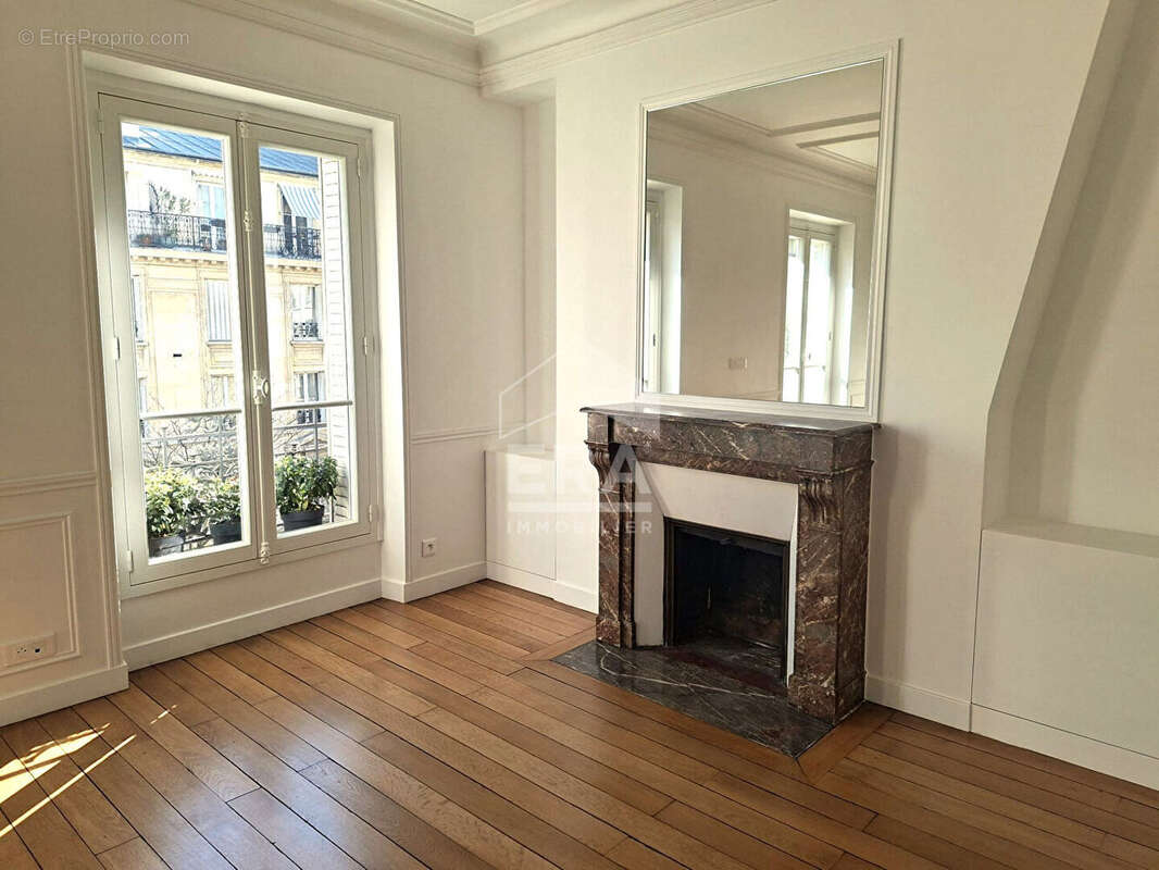 Appartement à PARIS-12E