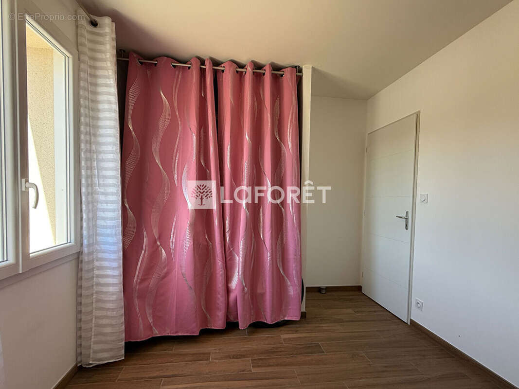 À 10 minutes de Saintes Maison contemporaine de plain-pied 103.42 m2 - photo 12