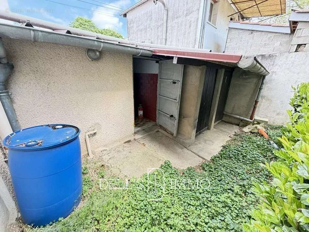 Commerce à VILLEFRANCHE-SUR-SAONE