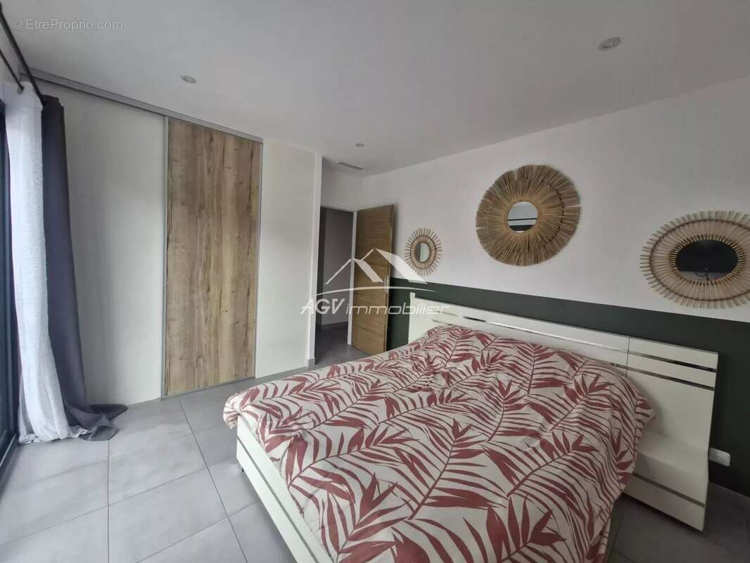 Maison à ALLEGRE-LES-FUMADES