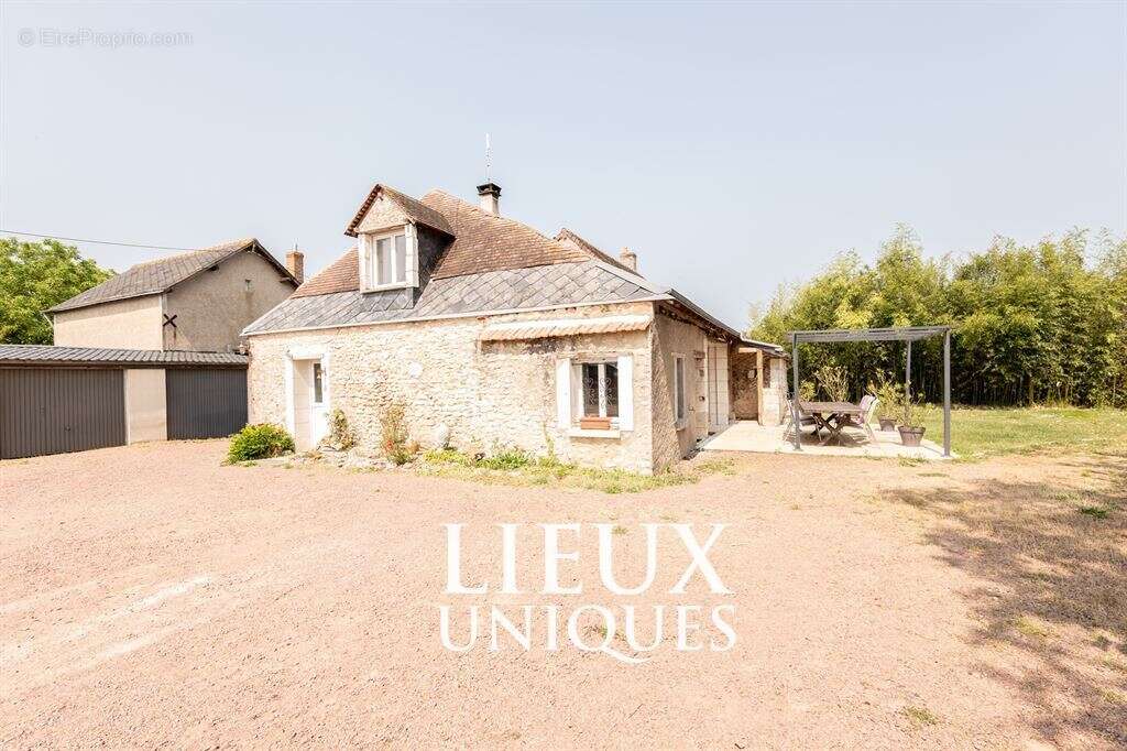 Maison à ATHEE-SUR-CHER