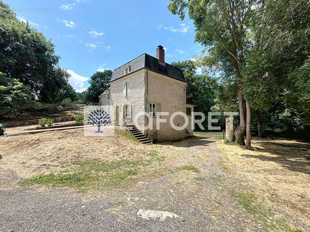 Maison à AIRVAULT