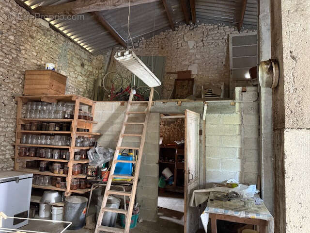 Maison à SAINT-THOMAS-DE-CONAC