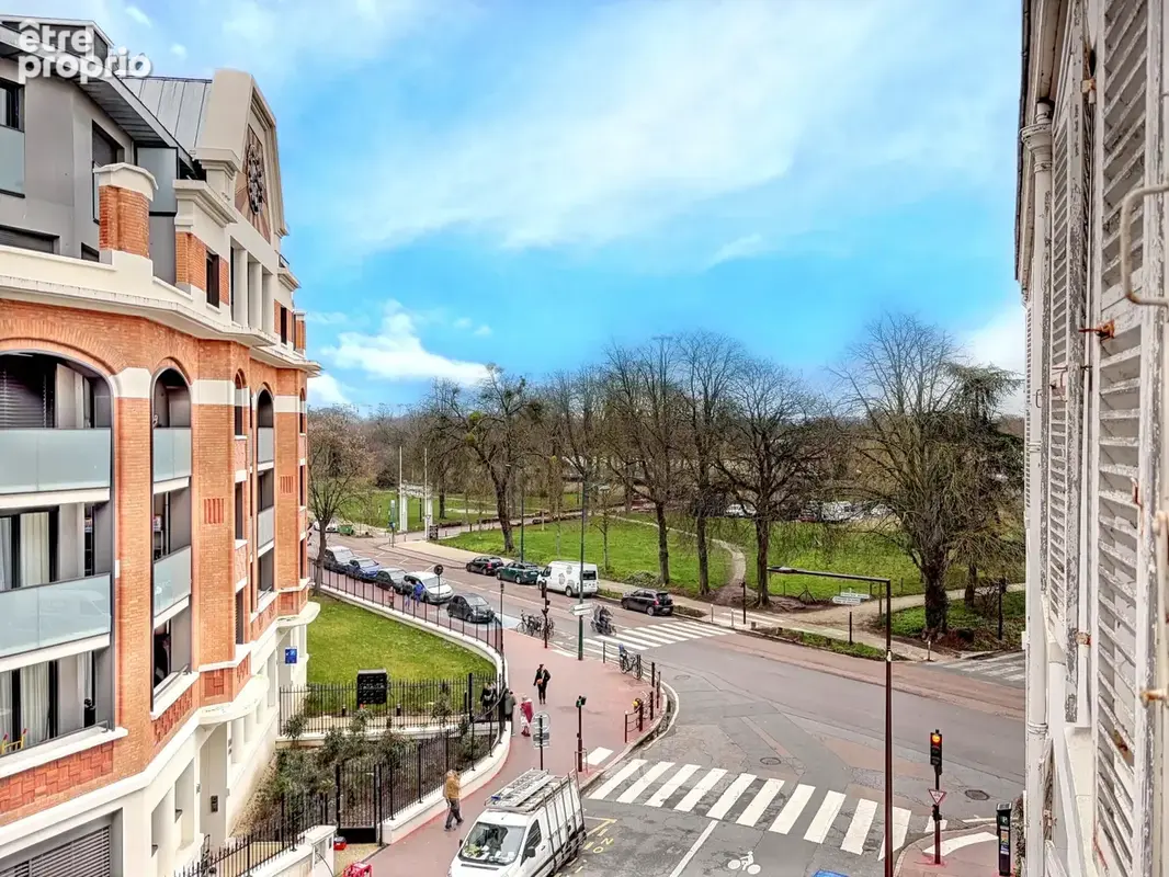 Appartement à CHARENTON-LE-PONT