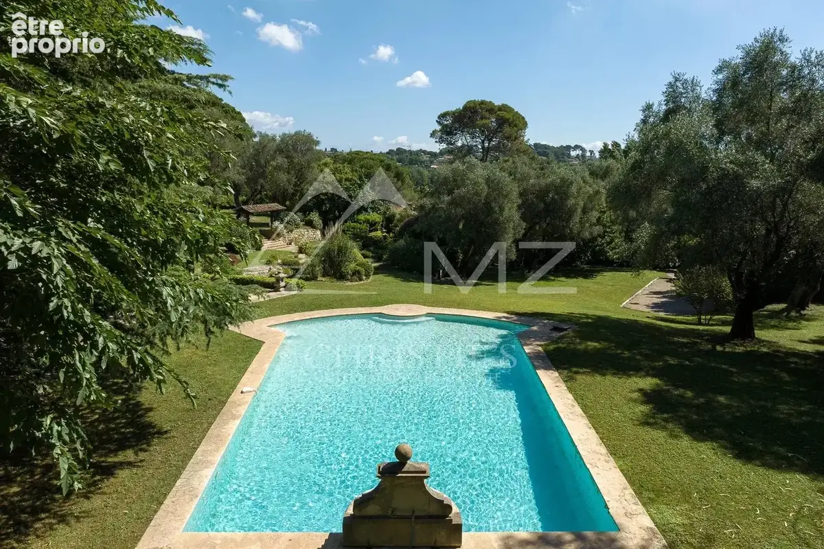Mougins - Elegante et unique demeure au vieux village - photo 4