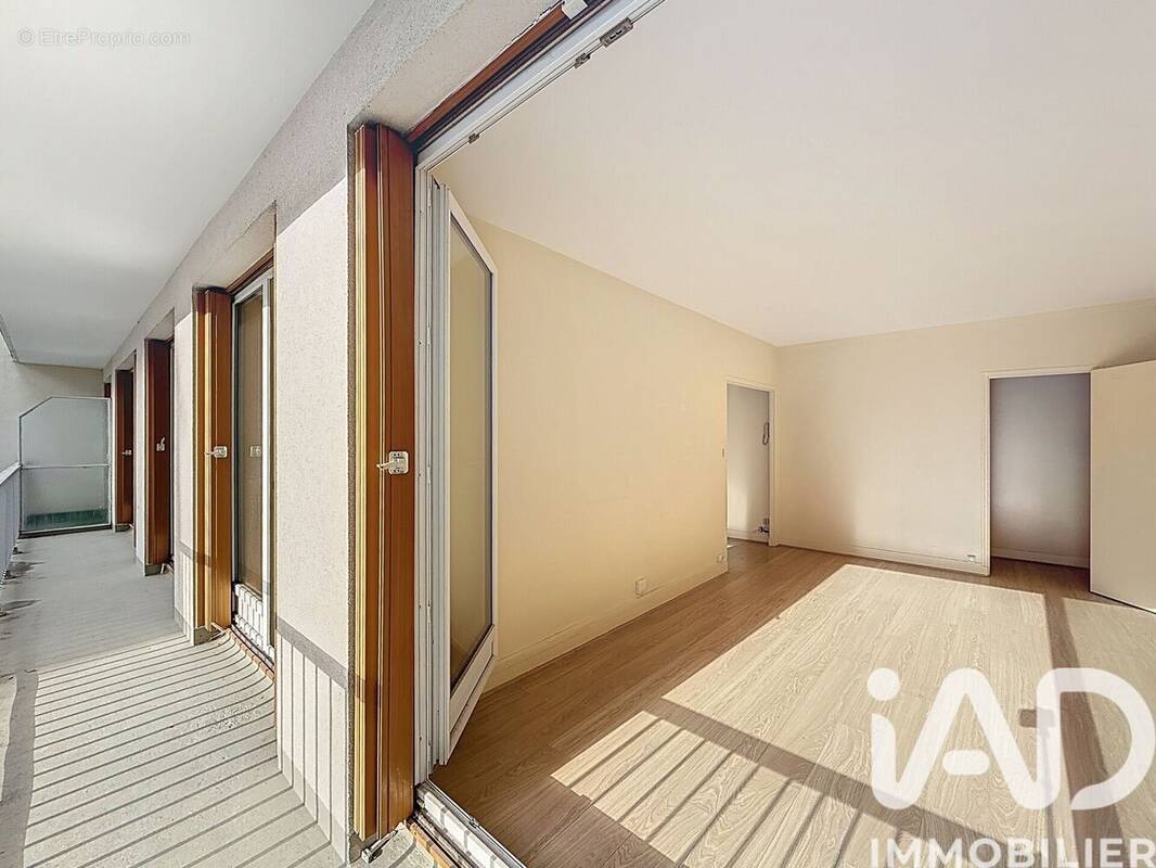 Photo 1 - Appartement à LEVALLOIS-PERRET