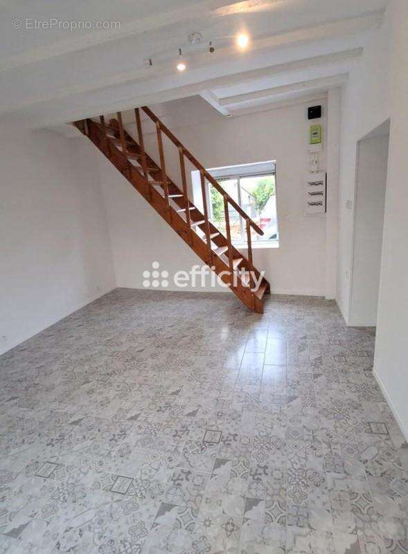 Maison 69 m² à Huriel  - photo 6