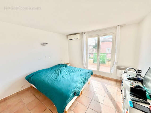 Maison à SAINT-CEZAIRE-SUR-SIAGNE