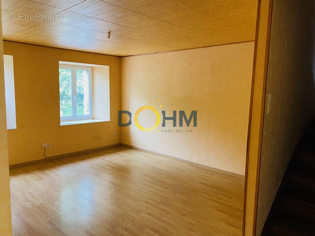 maison de village avec commerce - photo 7
