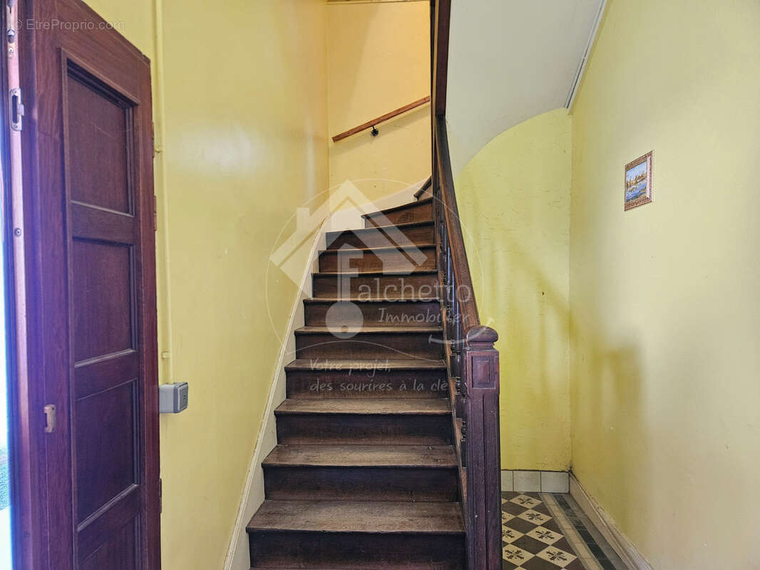 Maison à SAINT-GERMAIN-DES-FOSSES