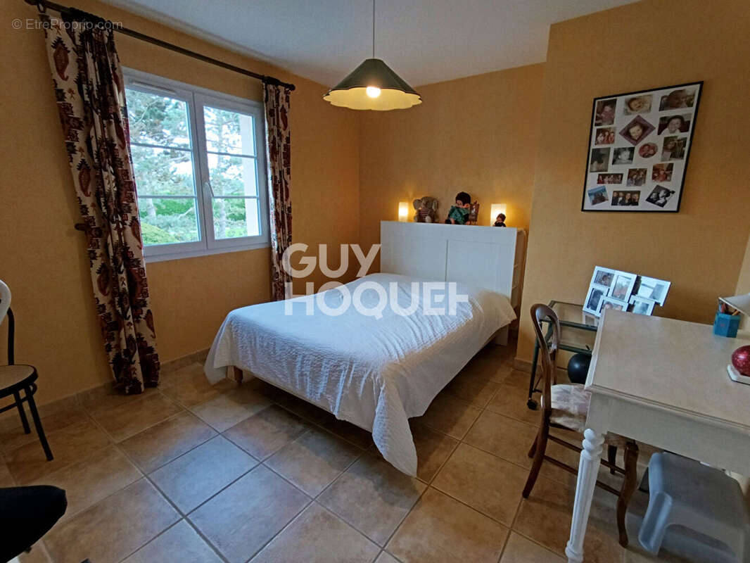 Maison à BOISSET-LES-MONTROND