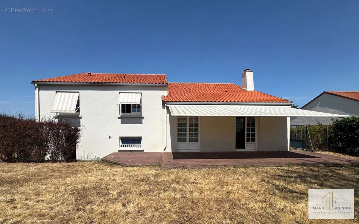 Maison familiale centre bourg de Basse-Goulaine avec garage et sous-sol - photo 2