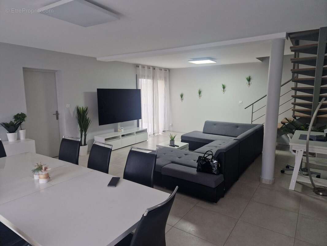 Maison à SAINTE-MARIE-LA-BLANCHE